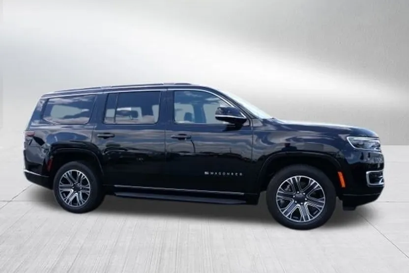 2023 Jeep Wagoneer Series II photo 1