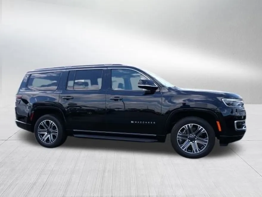 2023 Jeep Wagoneer Series II photo 1