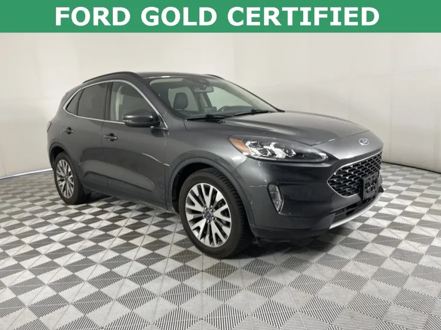 2020 Ford Escape Titanium Hybrid photo 1