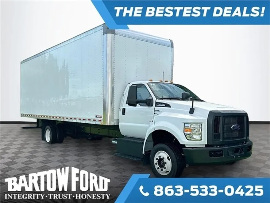 2025 Ford F-650 SuperCab photo 1