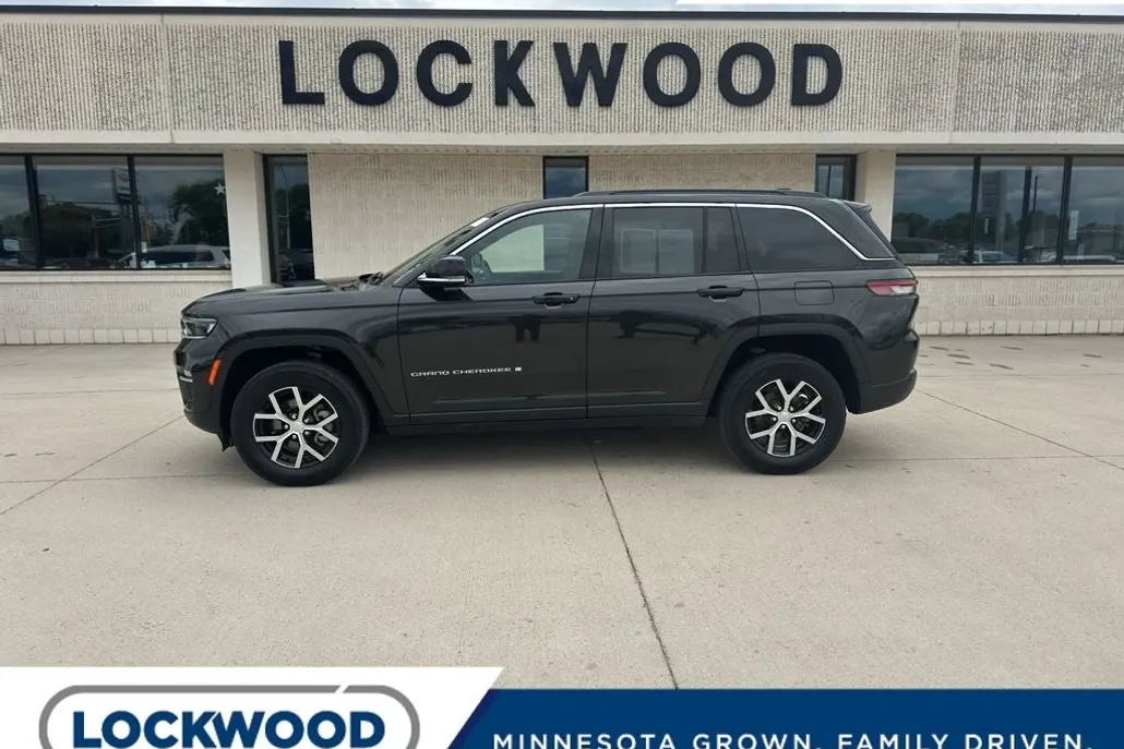 2024 Jeep Grand Cherokee Limited photo 1