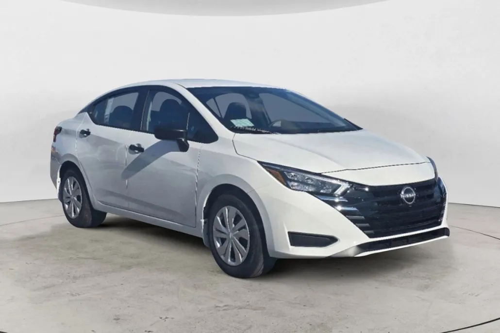 2025 Nissan Versa S photo 1