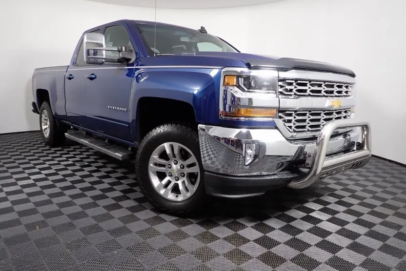 2016 Chevrolet Silverado 1500 LT photo 1