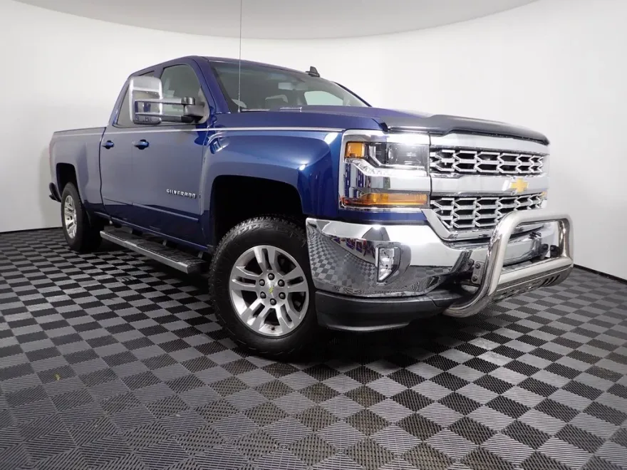 2016 Chevrolet Silverado 1500 LT photo 1