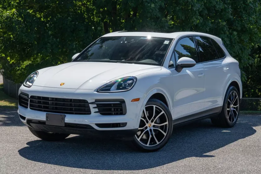 2023 Porsche Cayenne Base photo 1