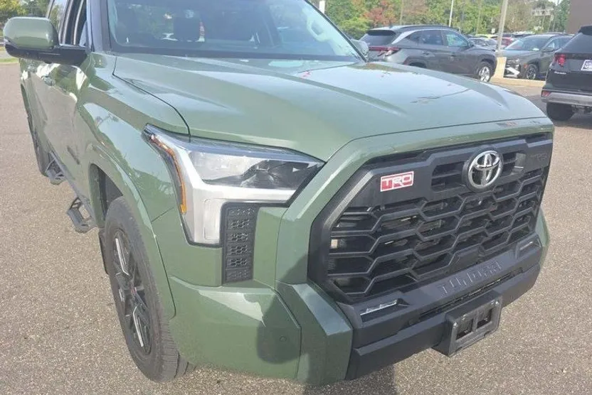 2023 Toyota Tundra SR5 photo 1
