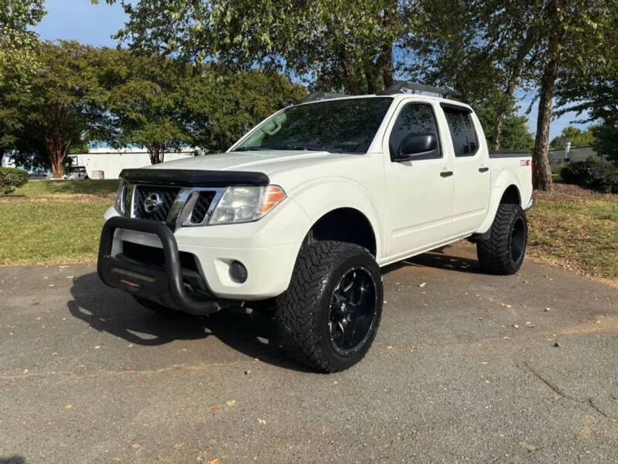2019 Nissan Frontier SV photo 1