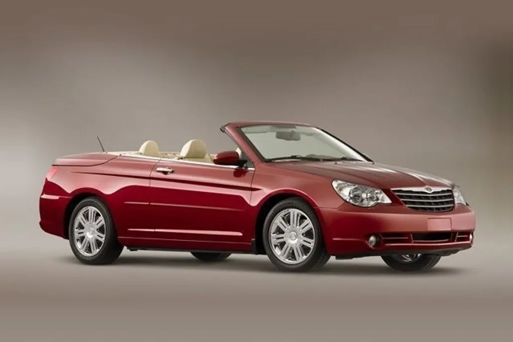 2010 Chrysler Sebring Touring photo 1