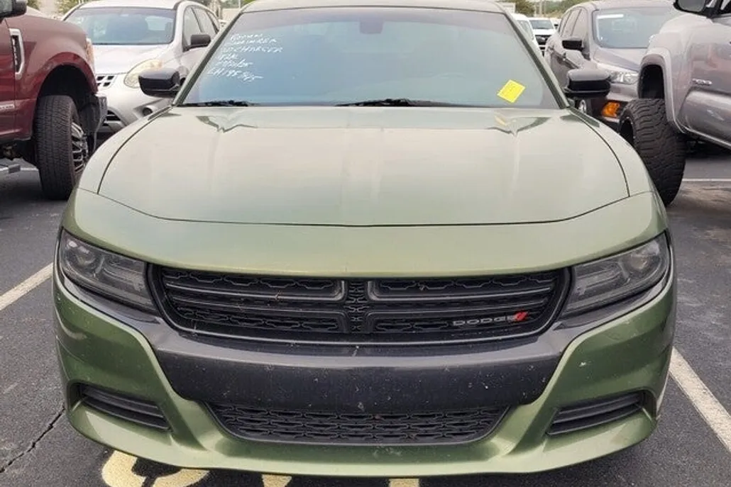 2020 Dodge Charger SXT photo 1