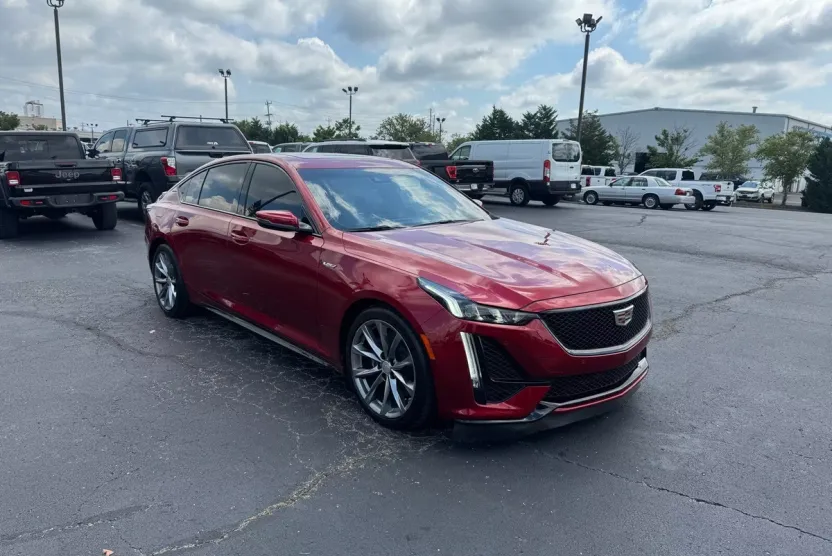 2024 Cadillac CT5 V photo 1
