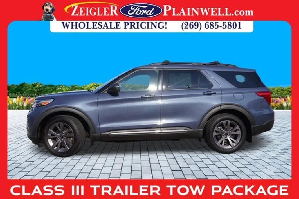 2021 Ford Explorer XLT Sport photo 1