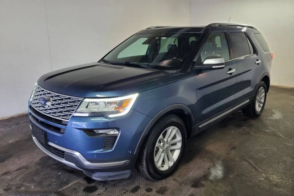 2018 Ford Explorer Platinum photo 1