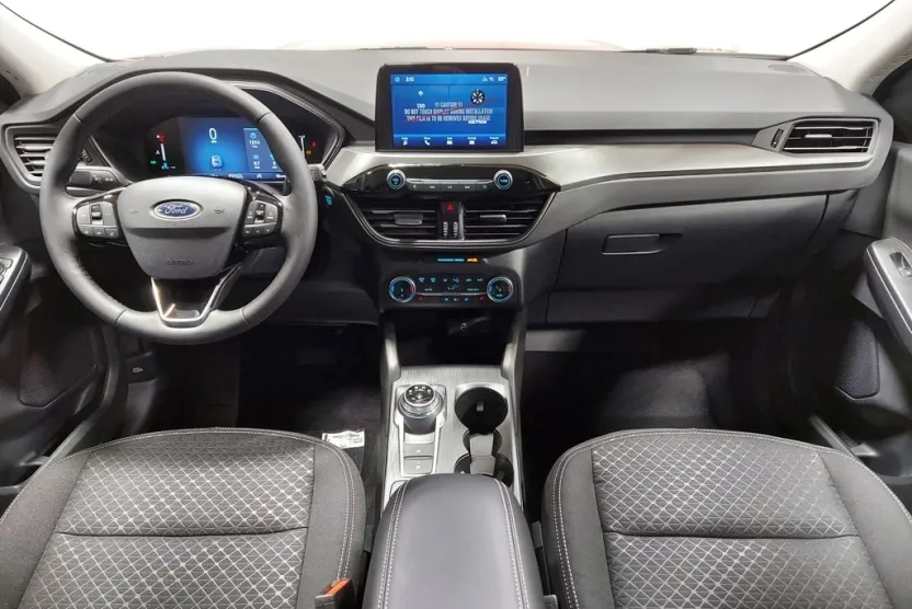 2025 Ford Edge photo 1