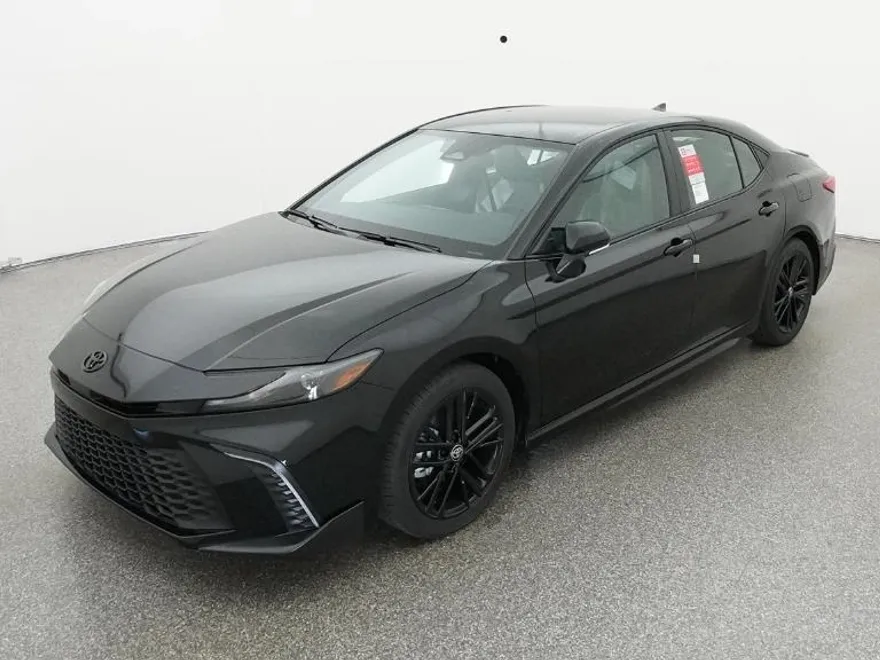 2026 Toyota Camry SE photo 1