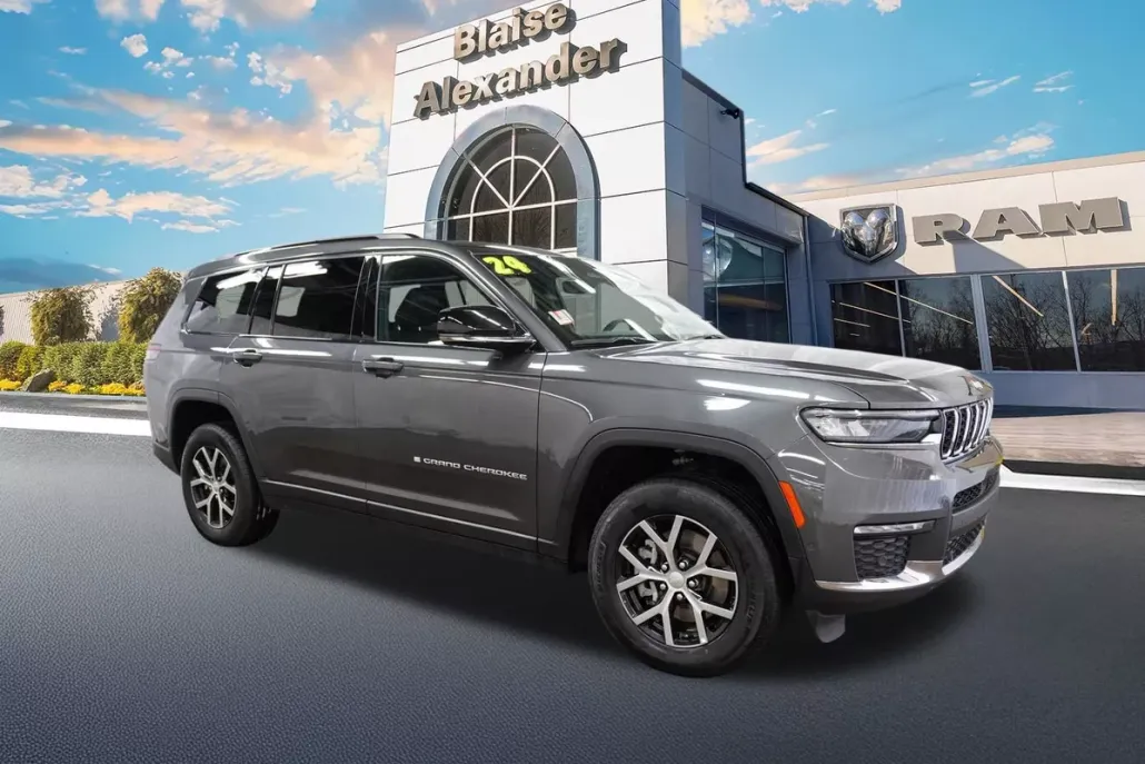 2024 Jeep Grand Cherokee Limited photo 1