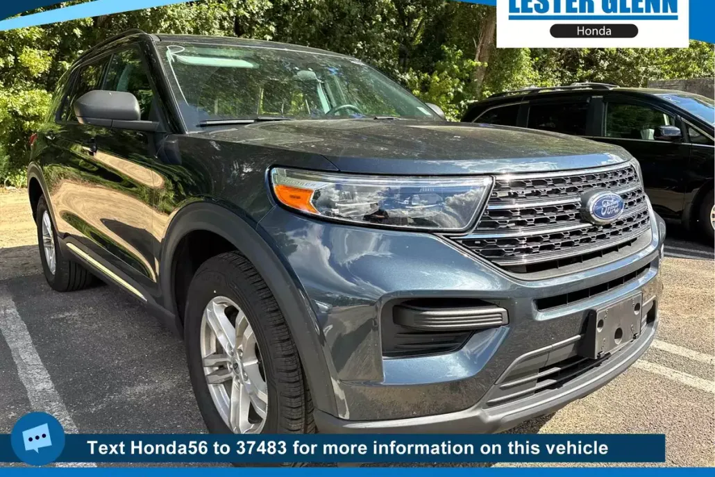 2023 Ford Explorer XLT photo 1