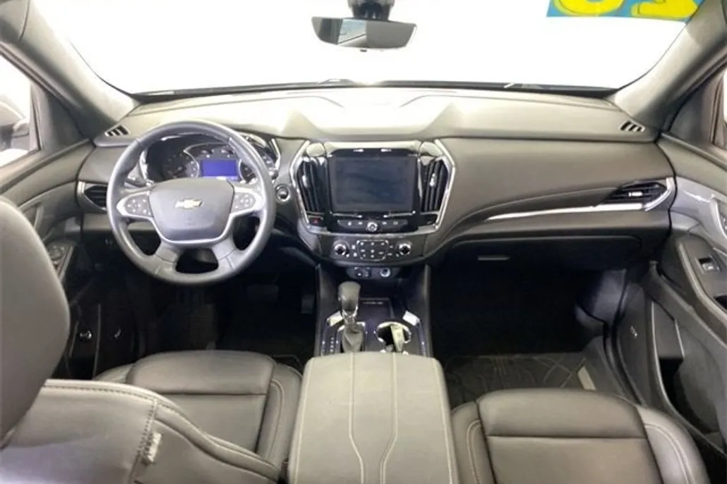 2023 Chevrolet Traverse Leather photo 1