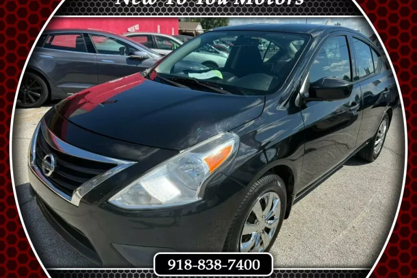 2018 Nissan Versa Sedan Plus photo 1
