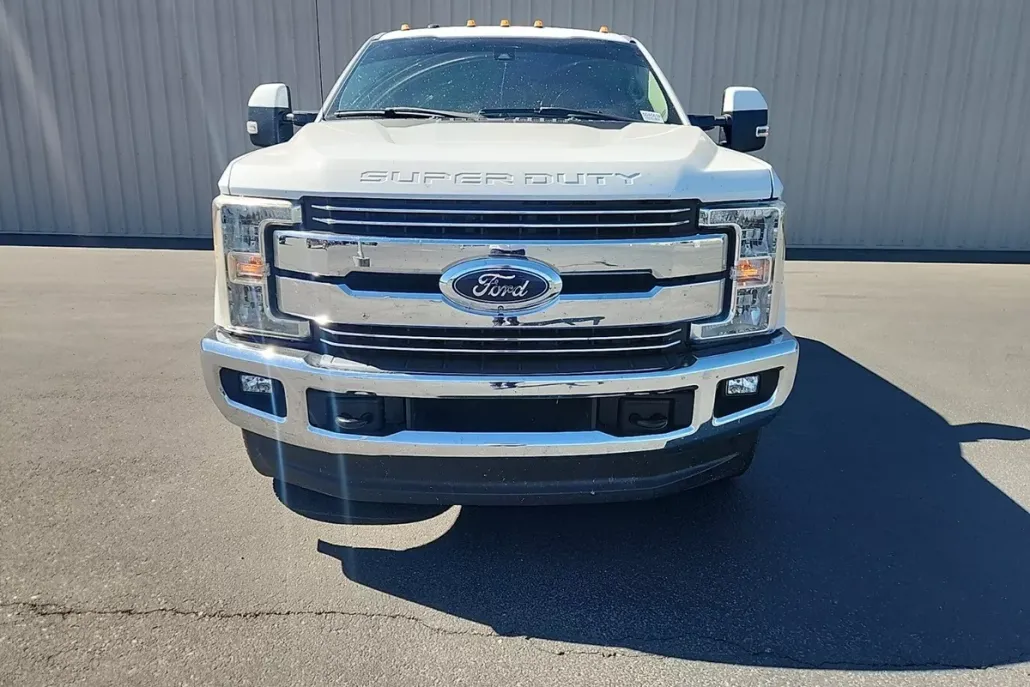 2017 Ford F-350 photo 1