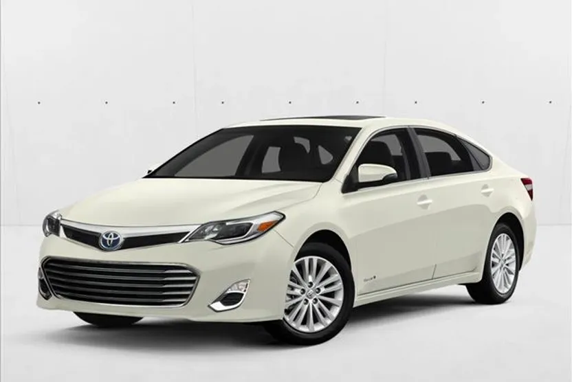 2013 Toyota Avalon Hybrid XLE Touring photo 1
