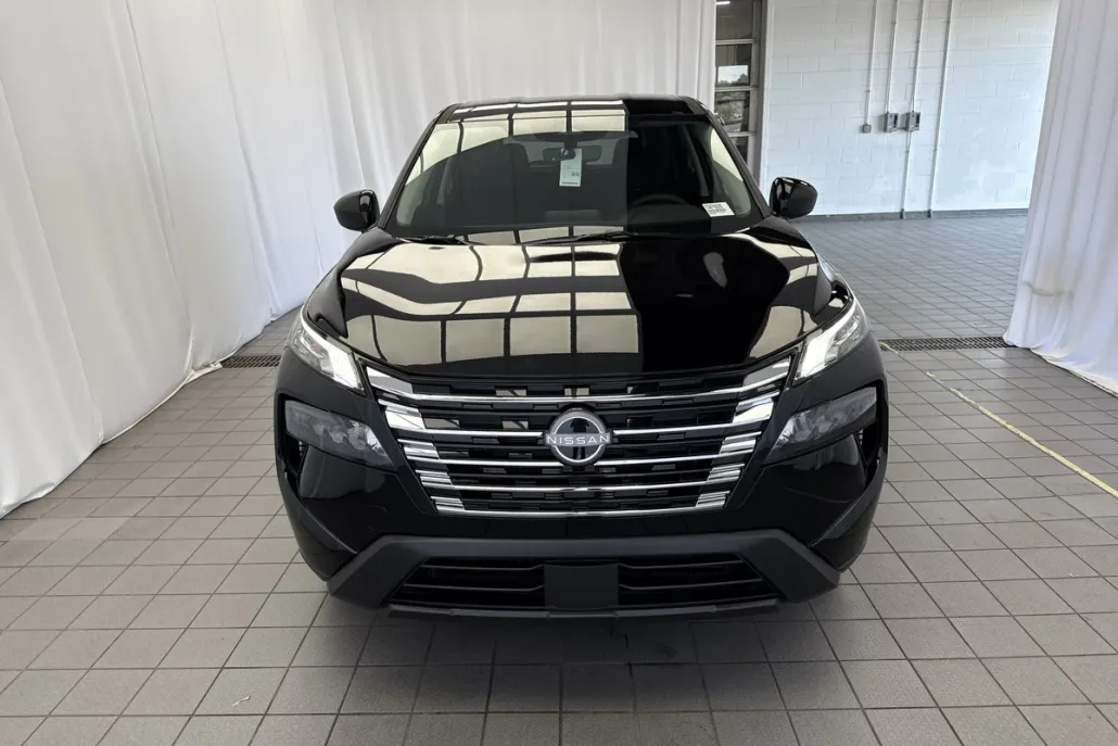 2026 Nissan Rogue SV photo 1