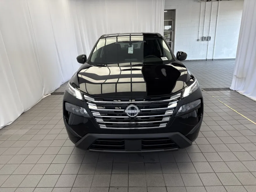 2026 Nissan Rogue SV photo 1