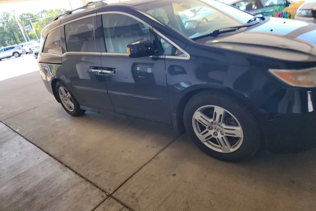 2012 Honda Odyssey Touring Elite photo 1