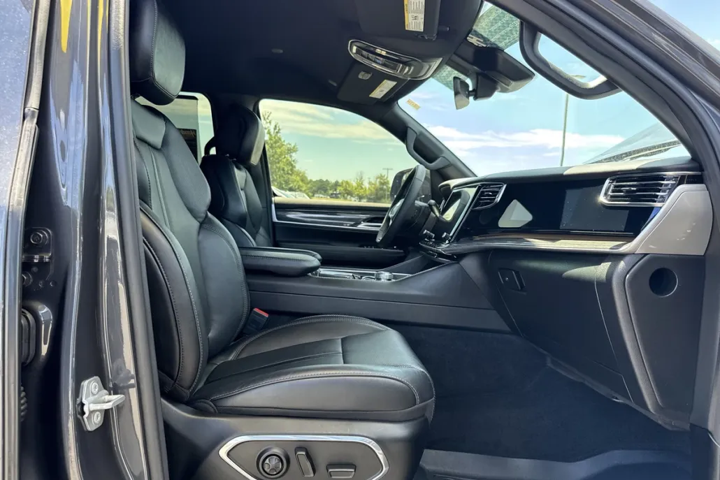 2022 Jeep Wagoneer Series III photo 1