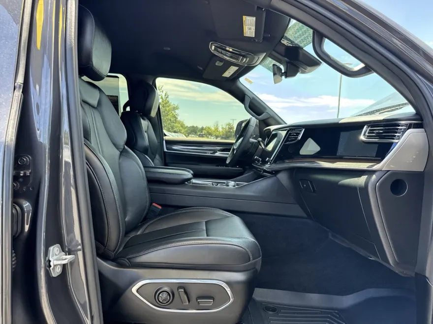 2022 Jeep Wagoneer Series III photo 1