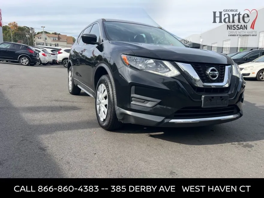 2017 Nissan Rogue S photo 1
