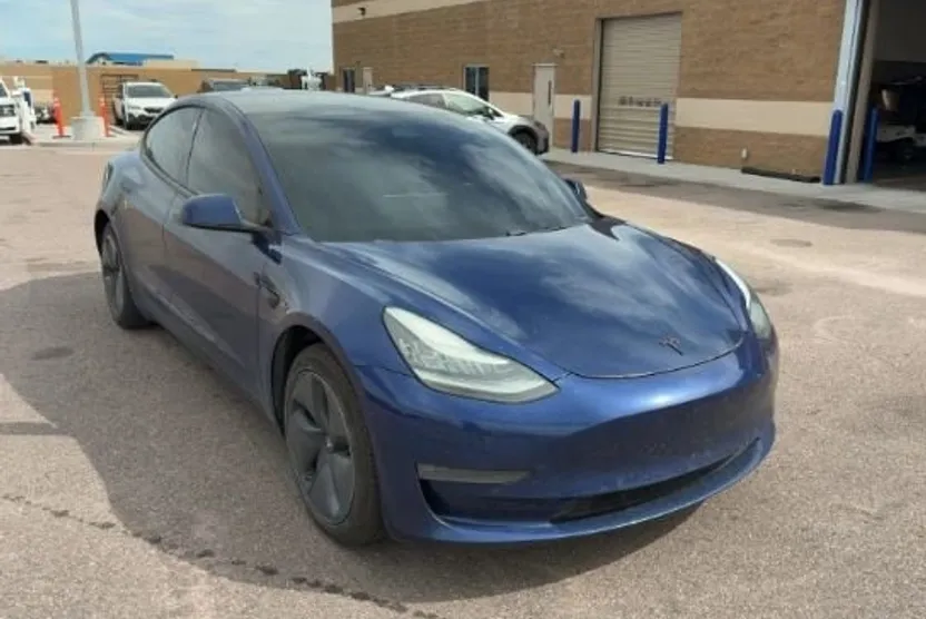 2019 Tesla Model 3 Long Range photo 1