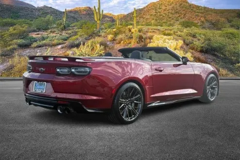 2023 Chevrolet Camaro ZL1 photo 3