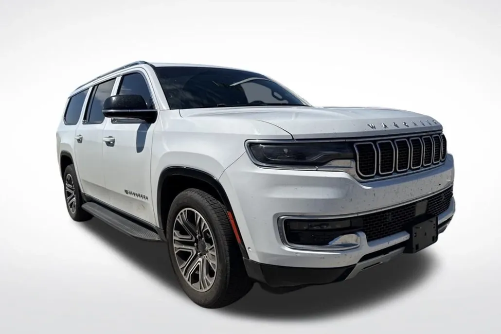 2023 Jeep Wagoneer L Series II photo 1