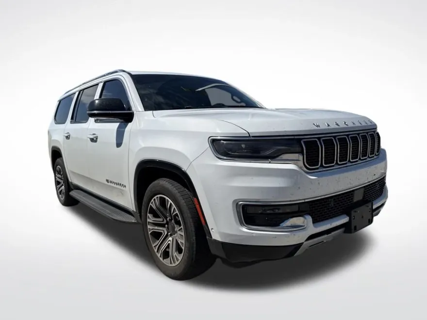 2023 Jeep Wagoneer L Series II photo 1