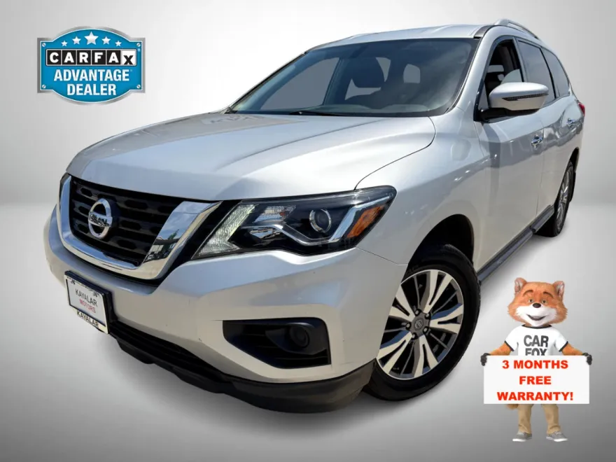 2018 Nissan Pathfinder SE photo 1