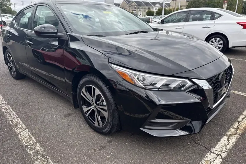 2023 Nissan Sentra SV photo 1