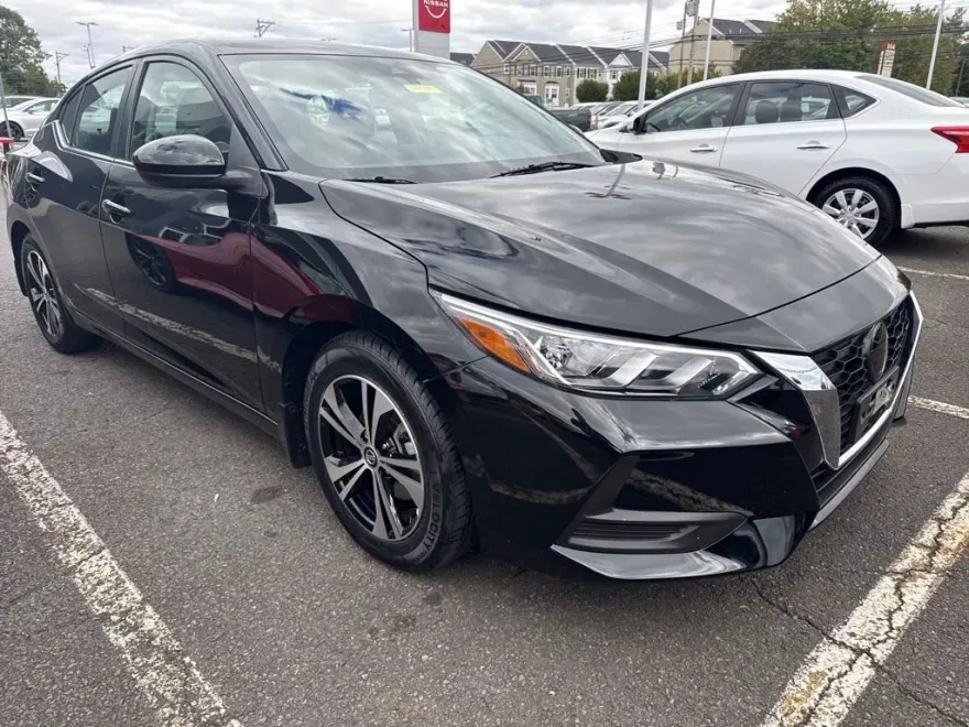 2023 Nissan Sentra SV photo 1