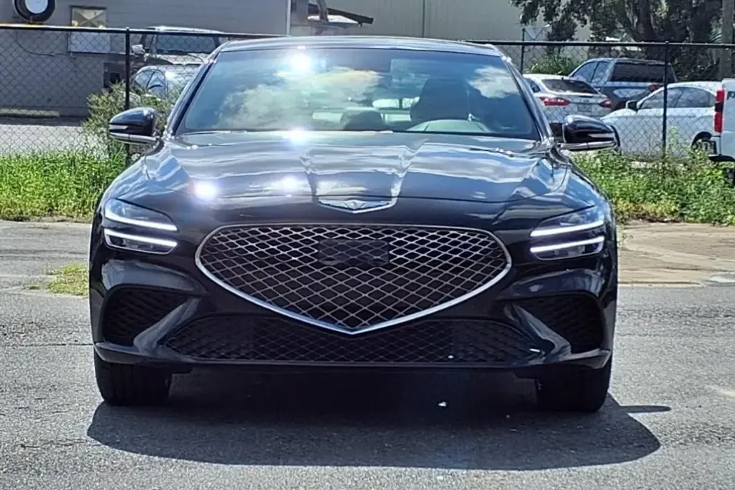 2024 Genesis G70 2.5T photo 1