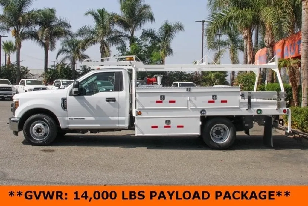 2019 Ford F-350 photo 1