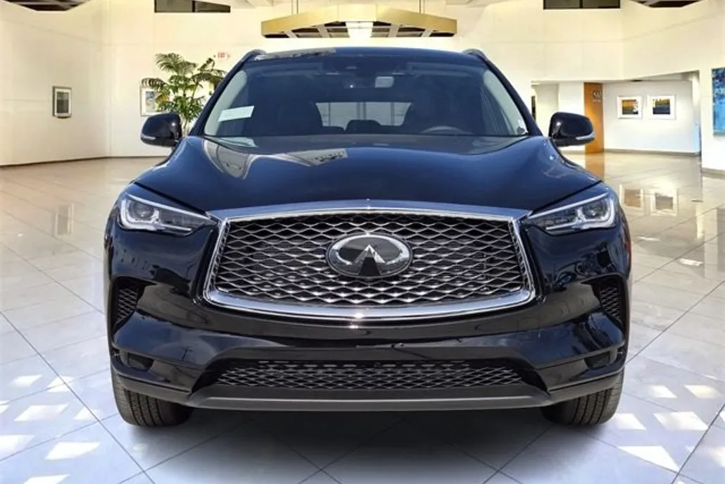 2025 Infiniti QX50 Luxe photo 1