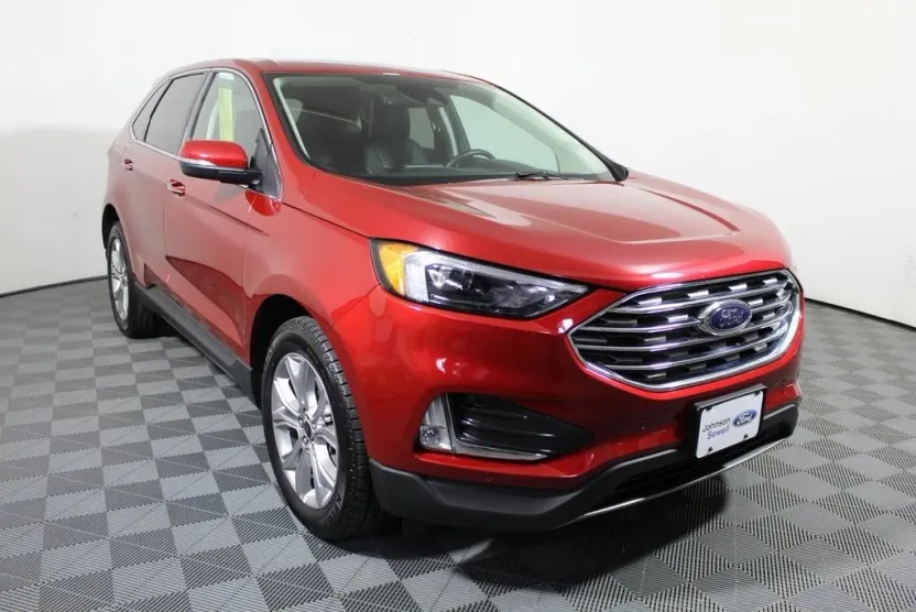2024 Ford Edge Titanium photo 1