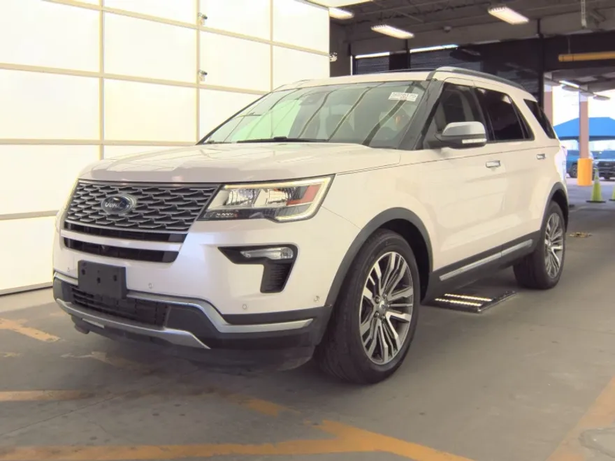 2018 Ford Explorer Platinum photo 1
