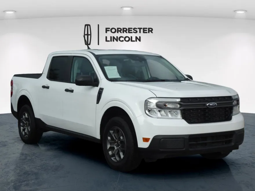 2024 Ford Maverick XLT photo 1