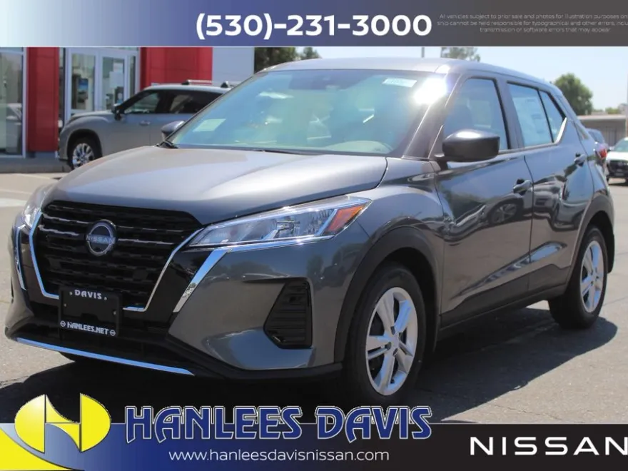 2025 Nissan Kicks Play S photo 1