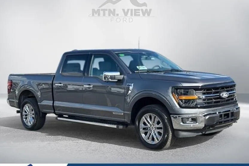 2025 Ford F-150 XLT photo 1