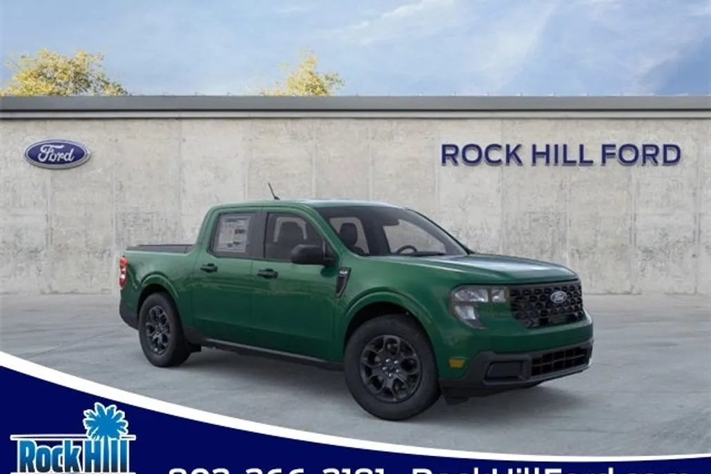 2025 Ford Maverick XLT photo 1