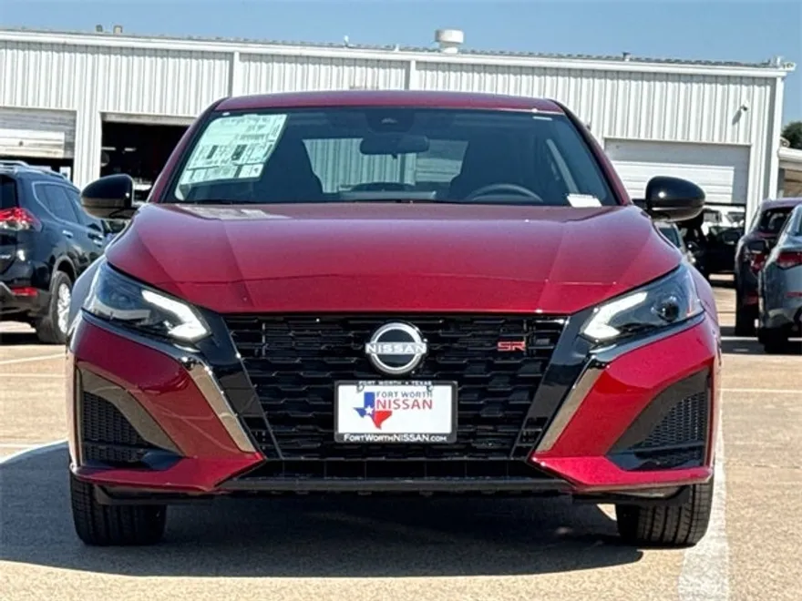 2025 Nissan Altima 2.5 SR photo 1