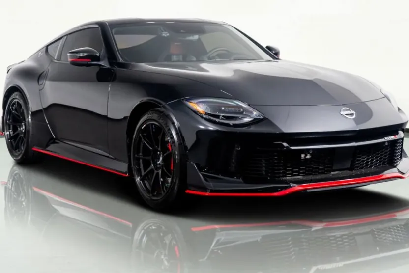 2024 Nissan Z Nismo photo 1