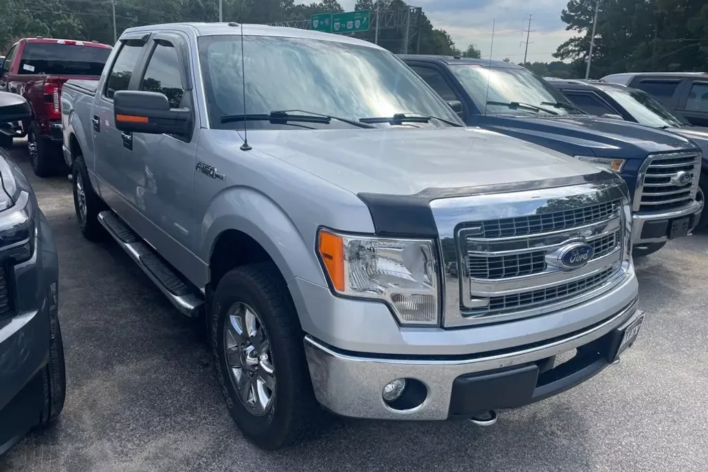 2013 Ford F-150 XLT photo 1