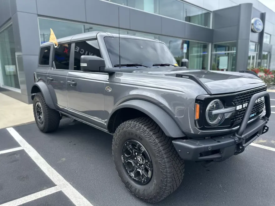 2024 Ford Bronco Wildtrak photo 1